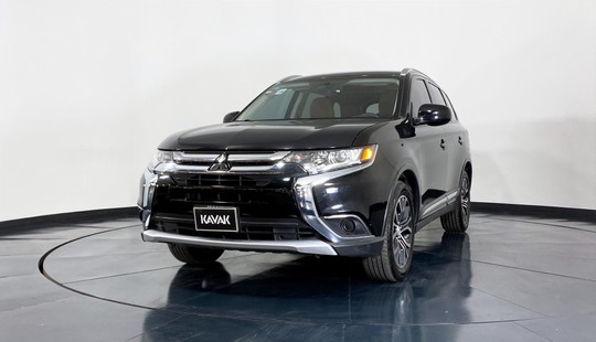 Mitsubishi Outlander ES 2016