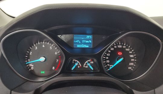 Ford Focus III 2.0 Sedan Se L/14 2015