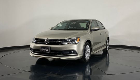 Volkswagen Jetta A6 Comfortline 2016