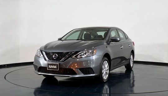 Nissan Sentra Advance 2018