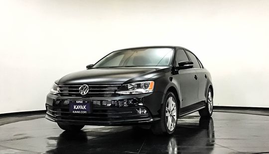 Volkswagen Jetta A6 Sportline 2015
