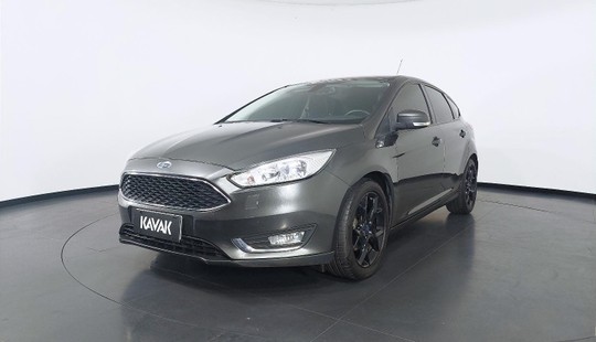 Ford Focus SE PLUS 2016