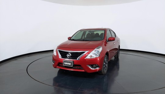 Nissan Versa Advance 2019