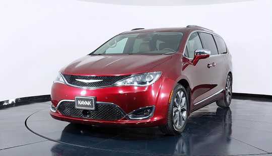 Chrysler Pacifica Limited-2017