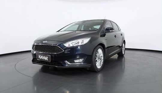 Ford Focus SE PLUS FASTBACK 2017
