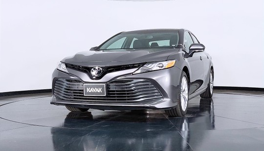 Toyota Camry XLE-2018