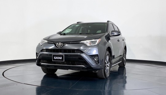 Toyota RAV4 SE 2016