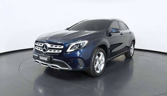 Mercedes Benz GLA 200 CGI ADVANCE 2018