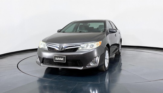 Toyota Camry XLE-2013
