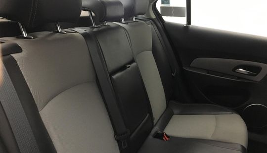 Chevrolet Cruze LT Turbo (Cambio de línea) 2015