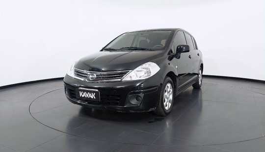 Nissan Tiida S 2011