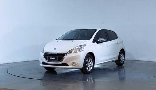 Peugeot 208 1.5 Allure Touchscreen 2016