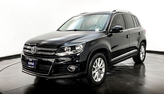 Volkswagen Tiguan Track y Fun 2015