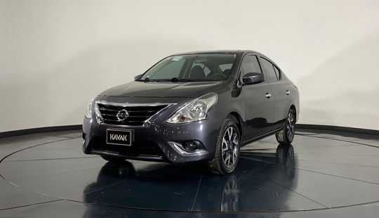 Nissan Versa Advance 2019