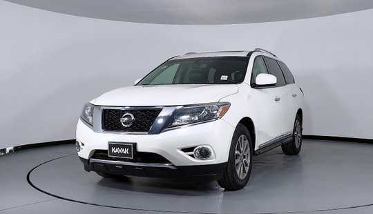 Nissan Pathfinder Advance 2015