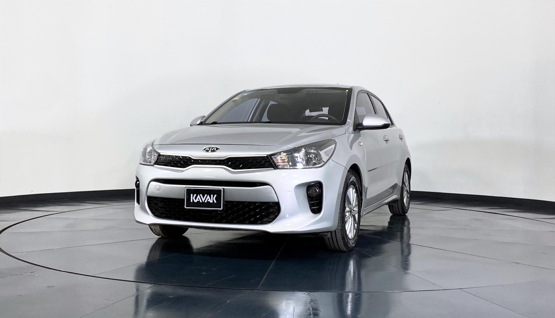 Autos Kia Rio 1.6 EX Hatchback 2018 usados KAVAK México