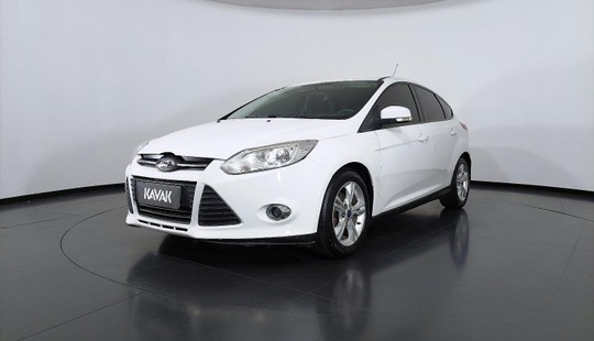 Ford Focus S-2015