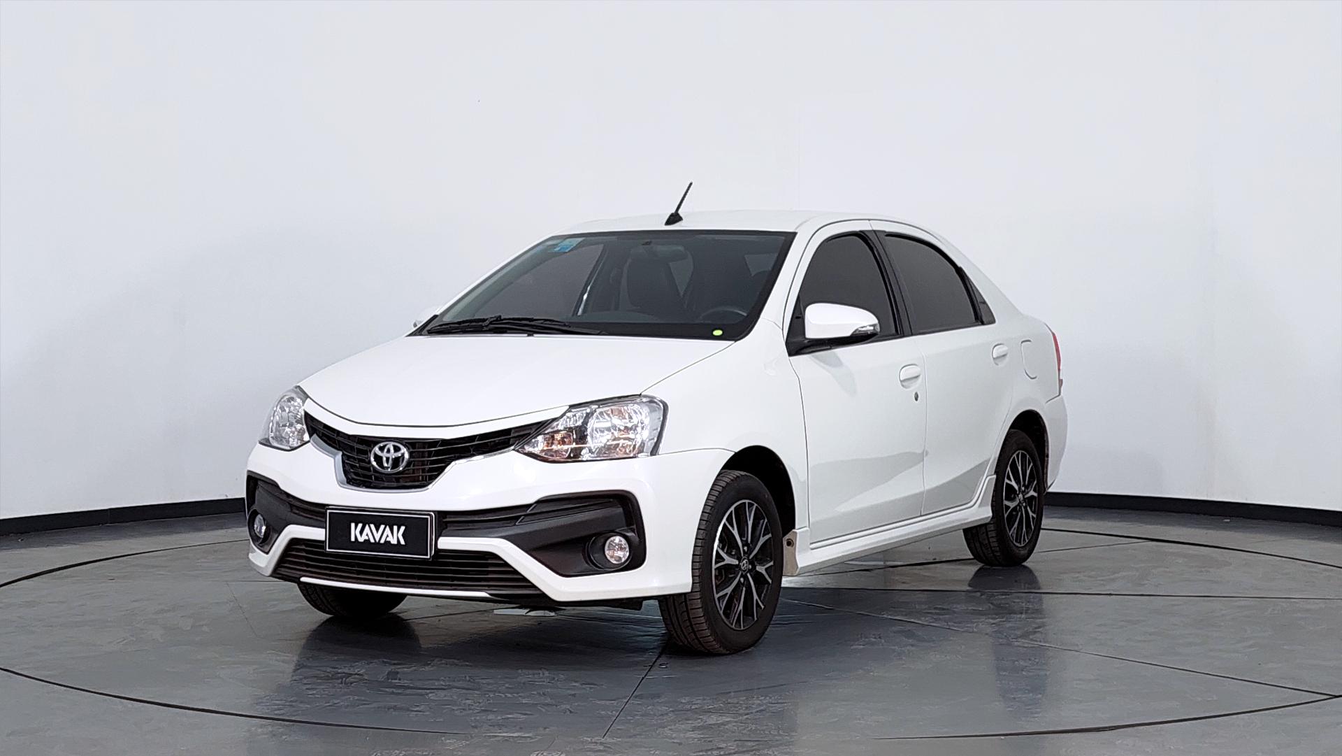 toyota-etios-2018-en-venta-1-5-sedan-platinum-at-l-18-157688-59665-km