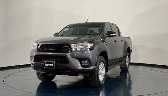 Toyota Hilux Doble Cab Mid 2016