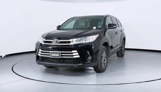 Toyota Highlander XLE 2017