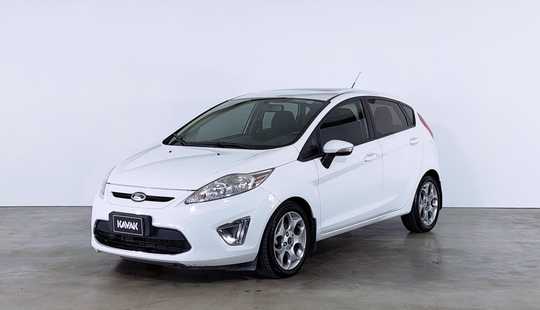 Ford Fiesta Kinetic Design 1.6 Design 120cv Titanium 2013