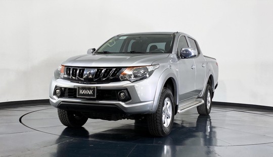 Mitsubishi L200 Cabina Doble 2017