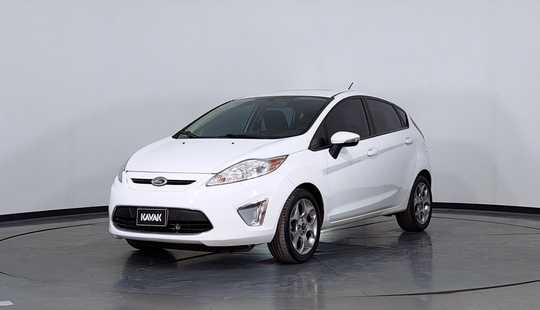 Ford Fiesta Kinetic Design 1.6 Design 120cv Titanium 2012
