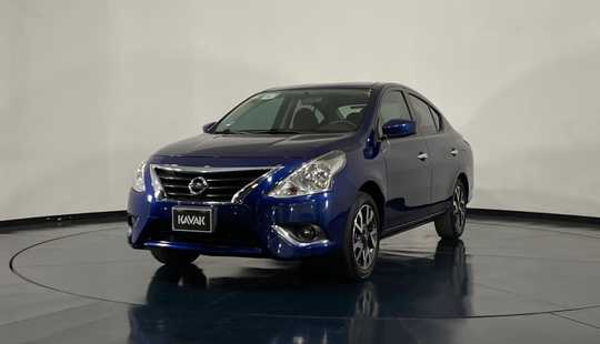 Nissan Versa Advance 2019