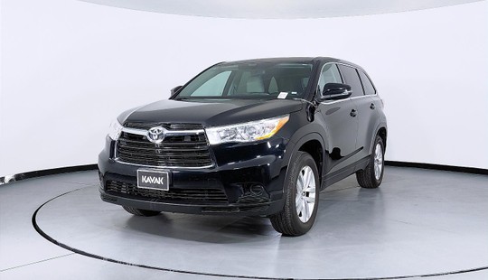 Toyota Highlander LE 2015