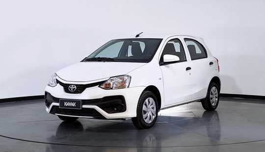 Toyota Etios 1.5 X 2020