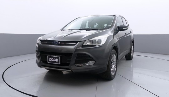 Ford Escape S 2015