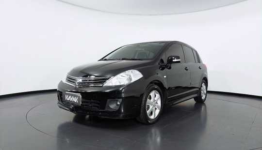 Nissan Tiida SL 2012