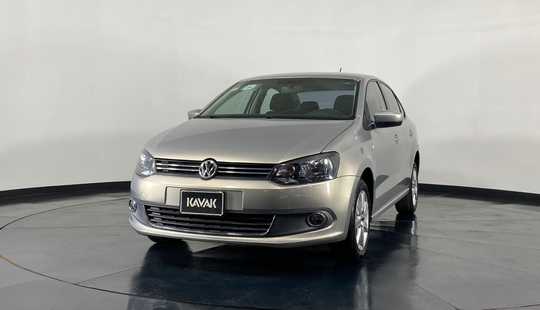 Volkswagen Vento Highline 2014