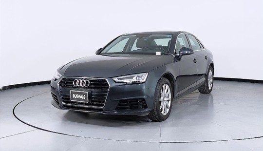 Audi A4 Select 2.0T 2017