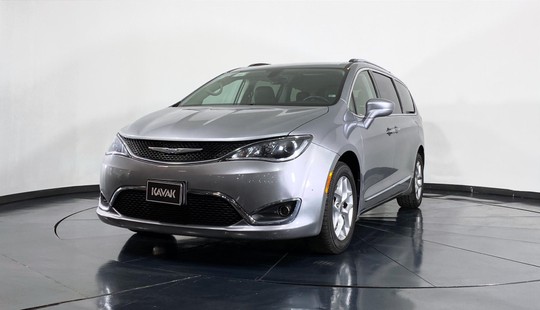 Chrysler Pacifica Limited-2019