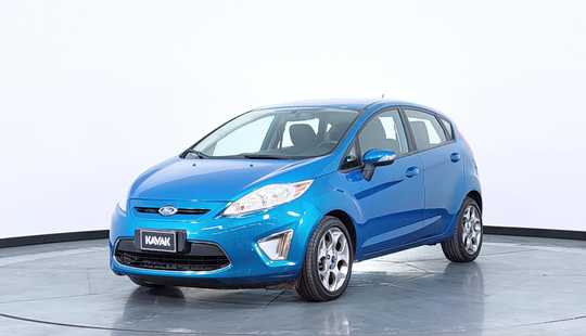 Ford Fiesta Kinetic Design 1.6 Design 120cv Titanium 2012