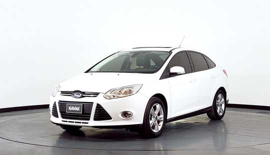 Ford Focus III 2.0 Sedan Se Plus Mt 2014