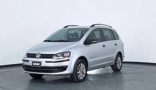 Volkswagen Suran 1.6 Trendline 2015