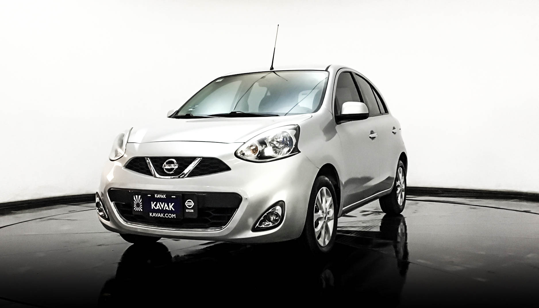 Nissan march 2016