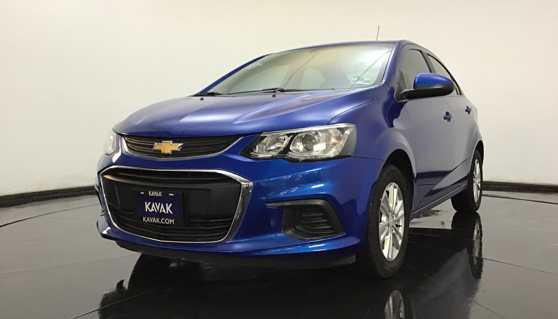 chevrolet-sonic-2017-16960-43783-km-precio-177999