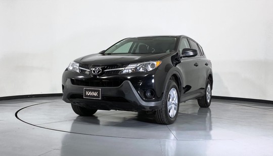 Toyota RAV4 LE 2013