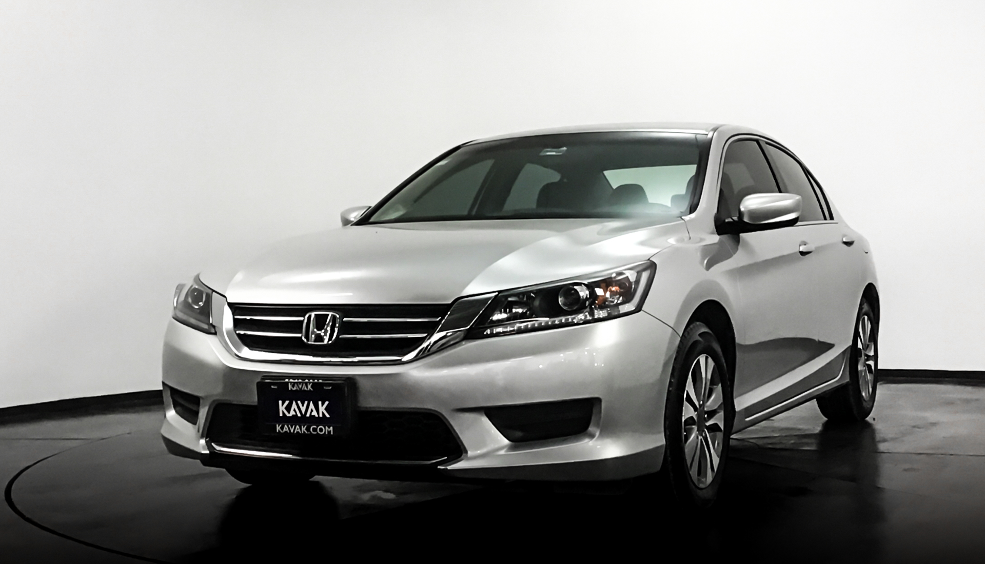 Honda Accord 2014 17112 108881 KM Precio 179999