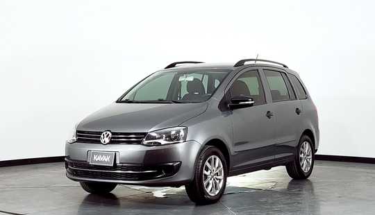 Volkswagen Suran 1.6 Trendline 2013