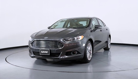 Ford Fusion SE Luxury Plus 2016