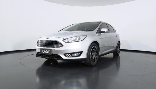 Ford Focus TITANIUM 2016