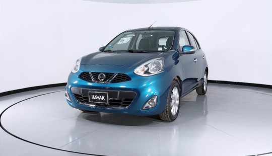 Nissan March verde Seminuevos | Kavak