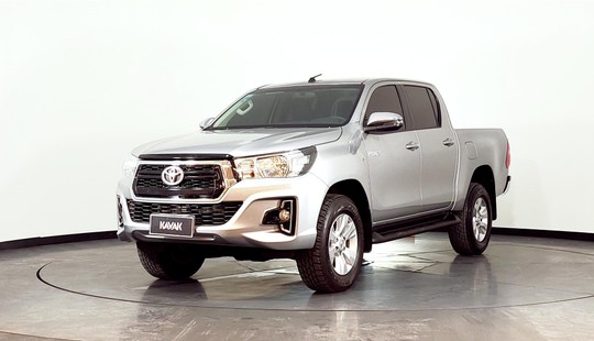 Toyota Hilux 2.8 Cd Srv 177cv 4x2 At 2020