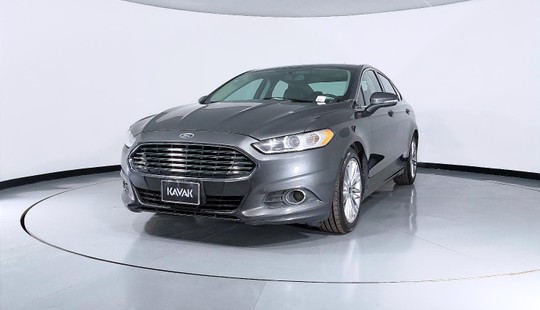 Ford Fusion SE Luxury 2016