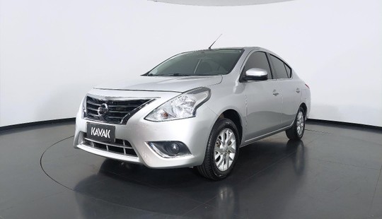 Nissan Versa START SV 2017
