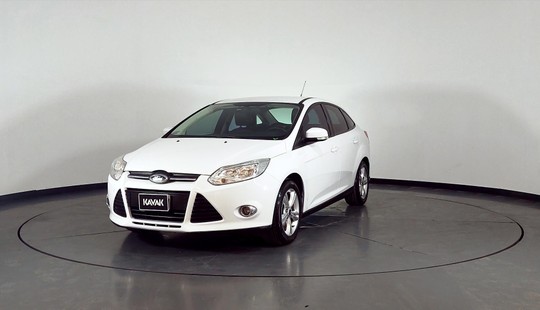 Ford Focus III 2.0 Sedan Se 2014